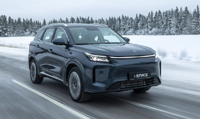 В России стартовали продажи полноприводного Evolut...