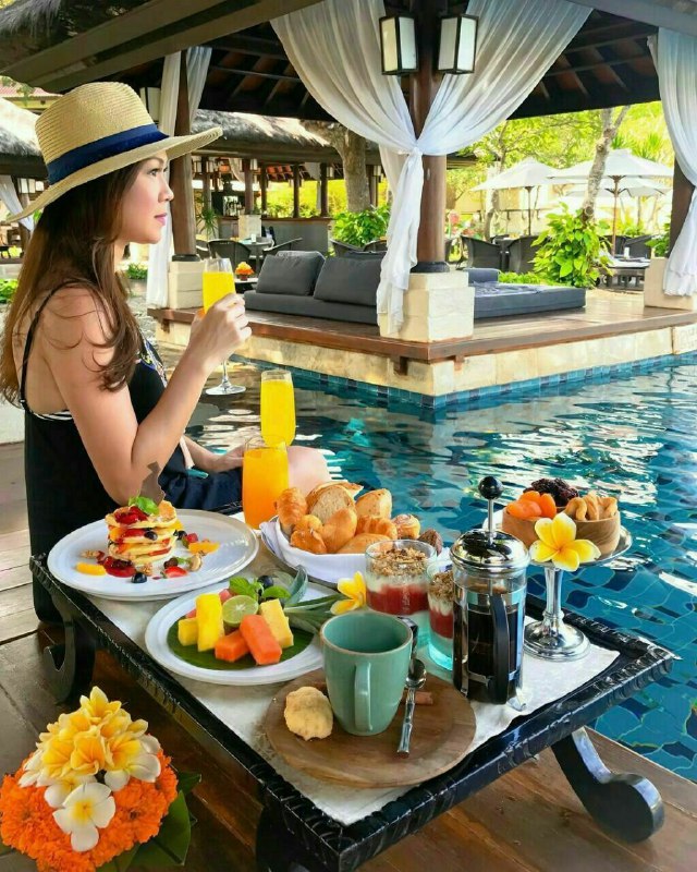 😍💋😘من وتو😍💋😘: 🍹دراین عصر دلپذیردیدگانت ازهمیشه شادتر🍹شهر قلبت زنده و آبادترغصه‌هایت 🍹دم به دم ای مهرباندر گذرگاه زمان بربادتر🍹عشق و مه