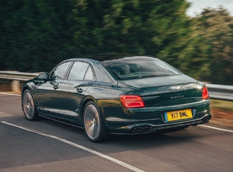 Bentley Flying Spur V8 '2020 4
