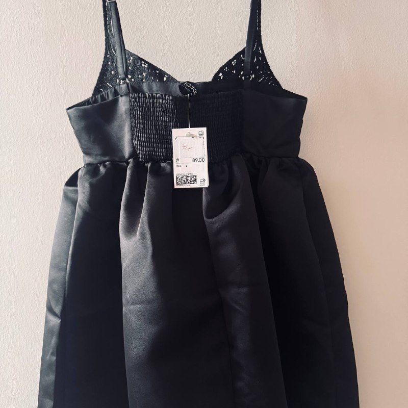 Чёрное платье H&M ✨