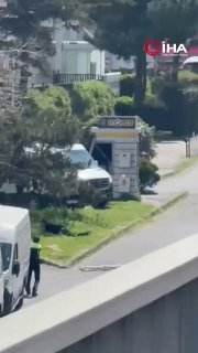 В Стамбуле возле здания консульства Израиля произошла стрельба, двое подозреваемых убиты, еще один ранен, также пострадали двое полицейских, сообщает Milliyet со ссылкой на полицию.