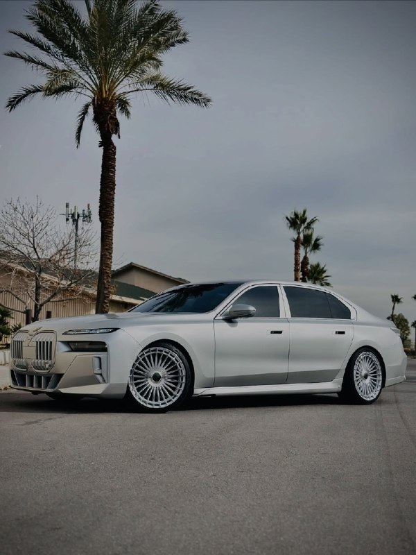 BMW 760