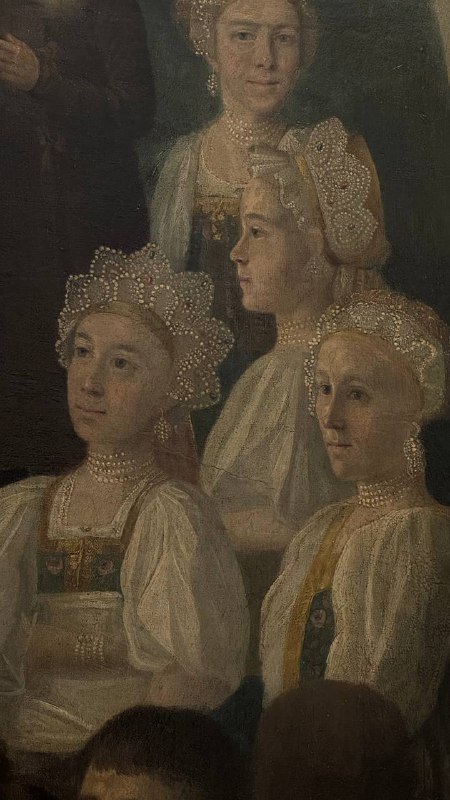 Коллекция причесок Михайловского замкаКоллекция причесок Михайловского замка