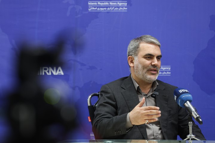 خبرپو: 🔸 زنگنه: طرح نفوذ باید اصلاح شود/ متن فعلی جامعه را درگیر محدودیت میکند👈 برای نمایش مطلب اینجا کلیک کنید@khabarpu