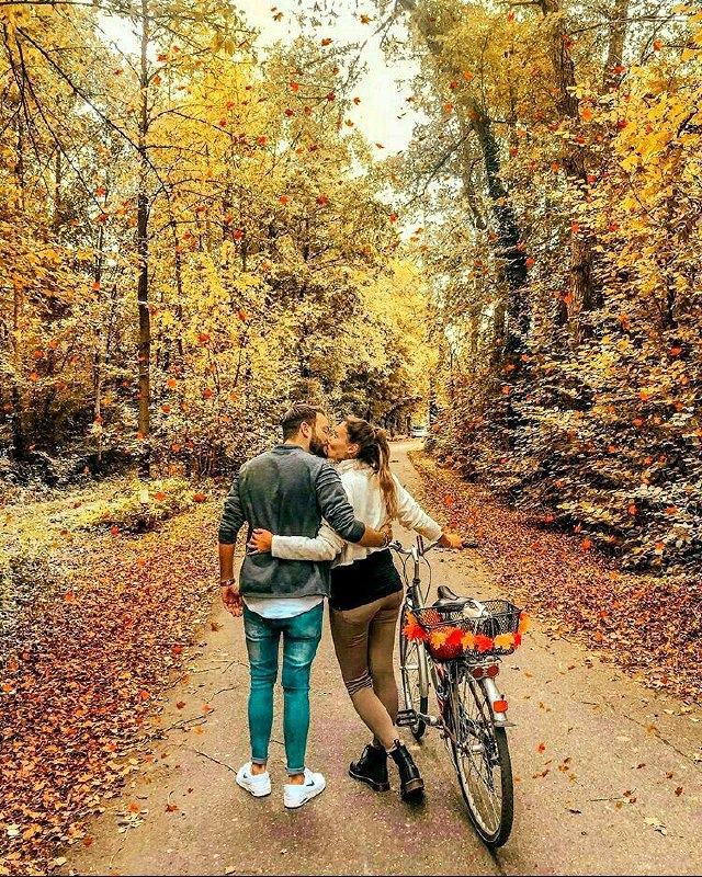 💕عشق زیبا💕: 🍃💞🍃بیا شلوغش ڪنیمآنقدر ڪه دنیا درهم بـریزدبعد تـو دست مرا بگیـرمرا ببر جایی دورجایی ڪه ایمان من بِ تـوایمان تـو بِ منایم