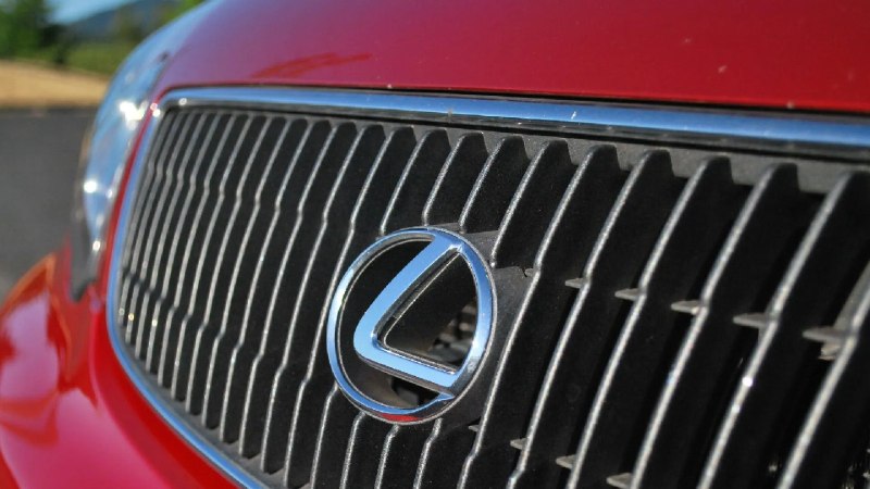 Сегодня мы обсуждаем интересный проект Lexus GS 400, который способен составить