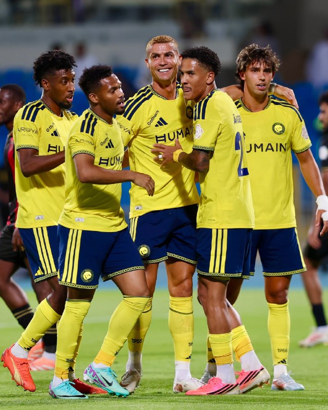 RONALDO IR: 📲 پست سلطان توی اینستاگرام : "خوشحالم که برگشتم"🙏🏽💪🏽📲 پست سلطان توی اینستاگرام : "خوشحالم که برگشتم"🙏🏽💪🏽