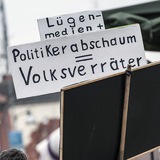 Volksverräter-Kontakte zum Download, fürs Smartphone und das Navi, Messenger, E-Mail, Bankverbindung