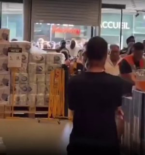 התנגשויות בצרפת כדי להתחרות על קניית מאווררים ומזגנים לאור גל החום העז&33;