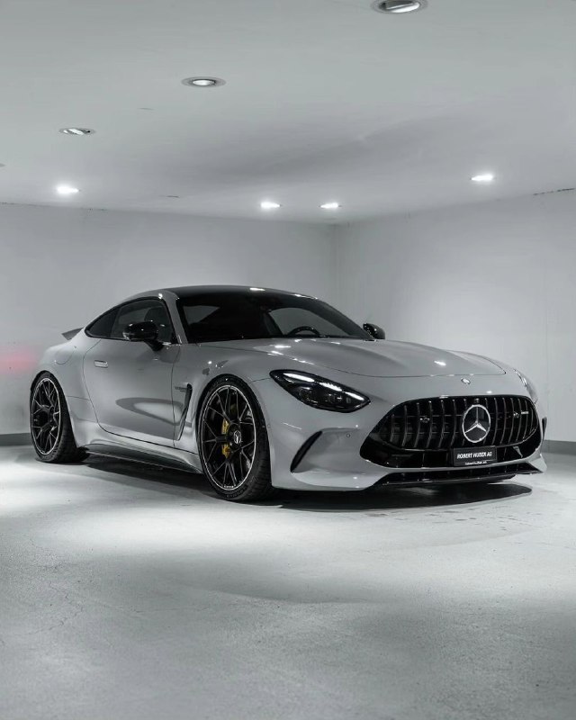 2024 AMG GT 63 4.0-L V8 BITURBO 4MATIC+ 0-100 km/h 3.2 sec