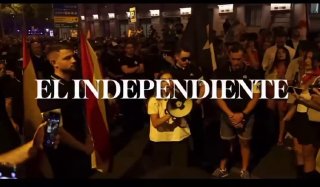 🇪🇸 הרגע שבו נקלעו נקליאו נאסיונאל בהאשמת משטרת המהומות כשהמנהיג שלה, יסבל פרלטה, נשאה נאום.