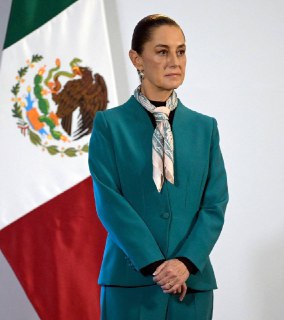 JUST IN: 🇲🇽🇨🇳 Mexico to raise tariffs by up to 35% on Chinese imports starting Thursday.@WatcherGuru