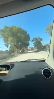 🚨📹 הם "איבדו את דרכם" ומצאו את עצמם באזור מסוכן מאוד. מסע אבוד של שני צעירים הסתיים ליד רכבי הכיבוש. לישר…