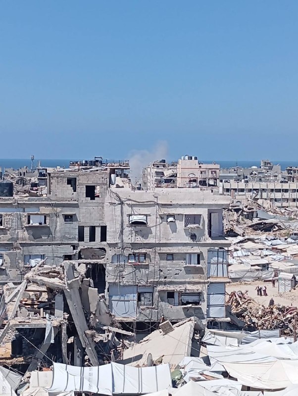 דחוף: פשיטה של מטוסי כיבוש ליד בית הספר אבו אסי, מצפון למחנה הפליטים אלשאטי, ממערב לעיר עזה.