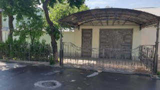 450 sqm House with 5 sotok garden for rent
