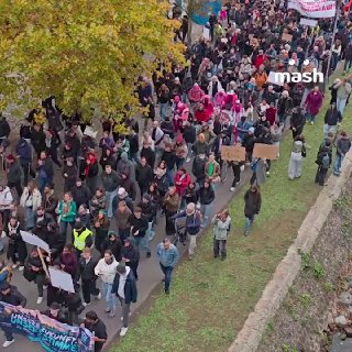 כ-320,000 בני אדם הפגינו בצרפת והעימותים עם המשטרה החלו. בגרמניה, זחלות כיסו יותר מ -30 ערים, כמה חנויות שס…