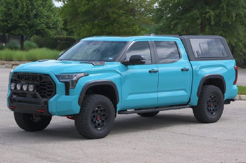 🚙💨 Вчера из Техаса в нашу округу попал «новый» объект – Toyota Tundra TRD Pro