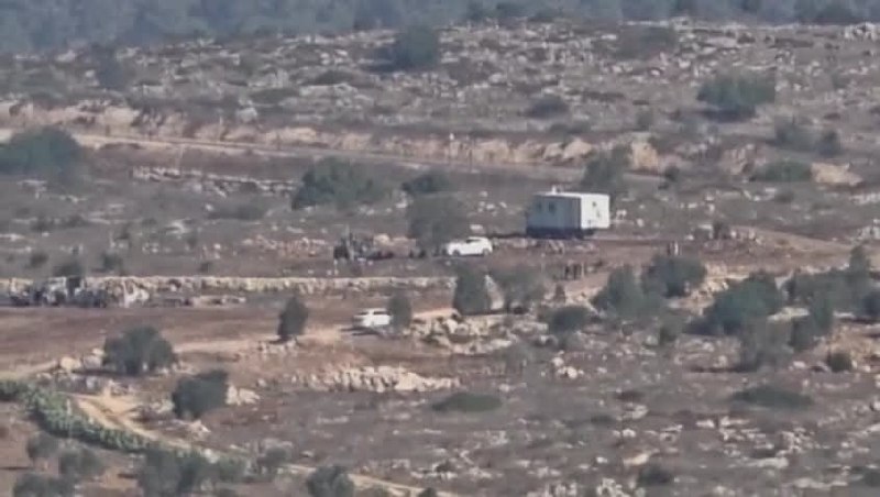 דחוף: מתנחלים מקימים מאחז התנחלויות על אדמות הכפר פקואה, צפונית מזרחית לעיר ג'נין.