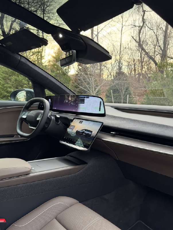 Lucid Gravity Grand Touring 2026 года 3