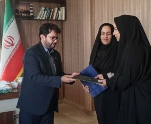 تایباد آنلاین: 🔴 مشاوران امور بانوان بخشداری میانولایت #تایباد منصوب شدند🔸با صدور احکامی از سوی کاظم رستمی، بخشدار میانولایت، مشاوران