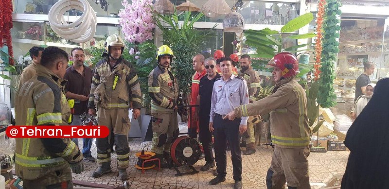 تهران فوری 🏙: تمرین عملیاتی ایمنی و اطفاء حریق در بازار گل شهید محلاتی برگزار شد🔹رئیس اداره مدیریت بحران و پدافند غیرعامل منطقه ۱۴ از 