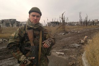 Российский провоенный блогер «Тринадцатый» (Егор Гузенко), находящийся на фронте, задержан военной полицией, «забрали из медроты, несмотря на травмы», сообщается в его телеграм-канале.В посте сказано, что «перед этим он дал показания в военную прокуратуру,