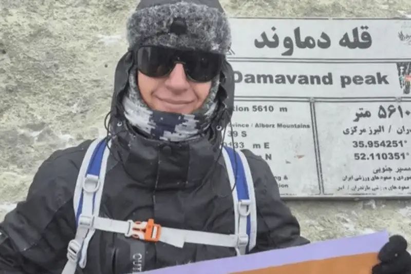کیوسک خبر: 🔴 دماوند، زیر پای دانشآموز شیرازی🔸 آبتین تنوری، دانشآموز پایه هشتم و ورزشکار شیرازی، پس از ماهها تمرین و آمادگی جسمان