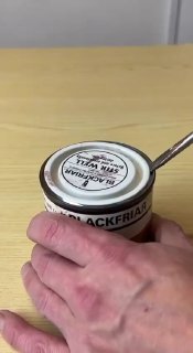 Больше никакой засохшей краски! Закрываем банку с краской пластиковой бутылкой. - изображение 1 - больше, никакой, засохшей