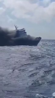 🇪🇸 #Spain has installed a floating barrier off the coast of Ceuta after a mass influx of migrants from Morocco.The structure is intended to make attempts to reach the Spanish enclave by sea more difficult and strengthen border security.Follow us -> LiveLeak