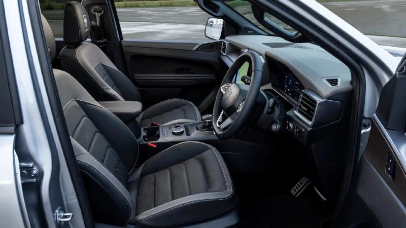 Новый Amarok получил спортивную подвеску и мощный V6 3