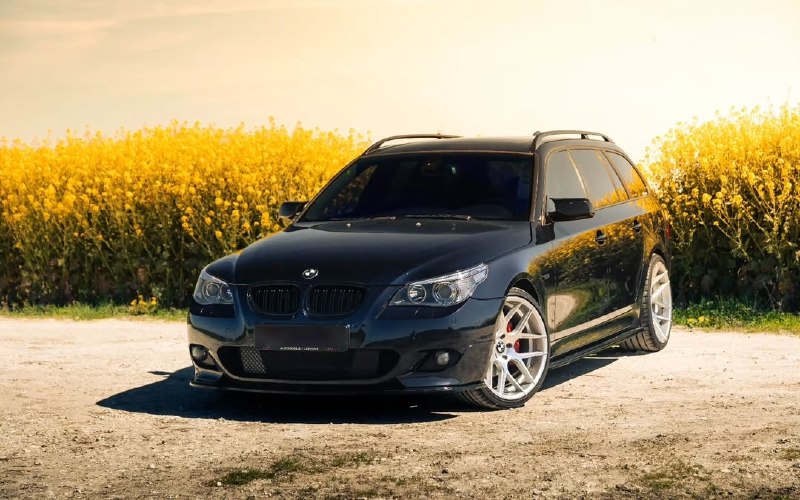 BMW E61 530i 8