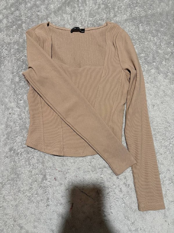 Продам каждую вещь за 10 лари. Размер S-M (лосины новые) — фото 1