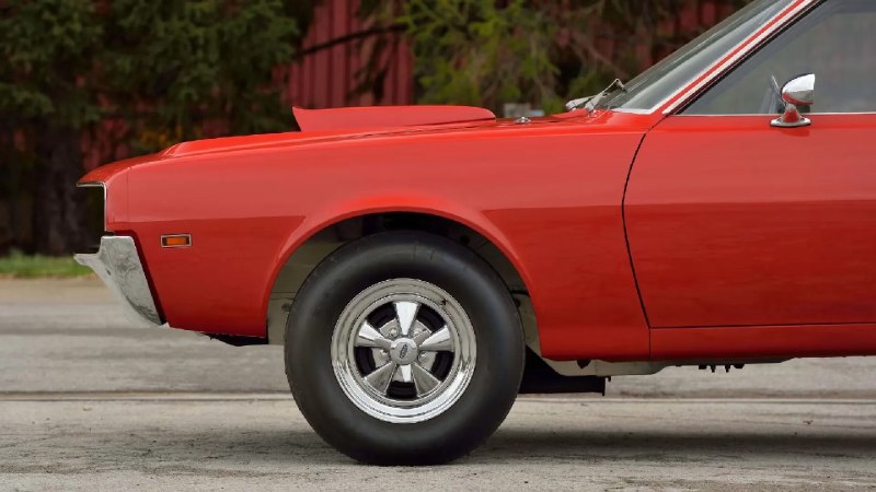 AMC AMX 1969 года заставил Corvette съежиться: редчайший мускл-кар обогнал Vette