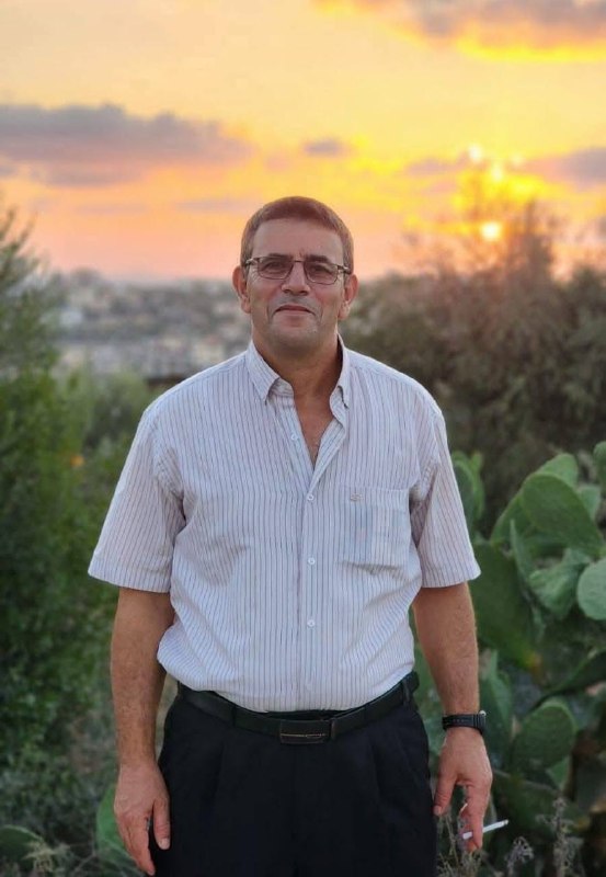 מקורות מקומיים: כוחות הכיבוש עוצרים את סעד חאלד בדראן ובנו חאלד, לאחר שפשטו על ביתם בעיירה דיר אל-גוסון, מצ…