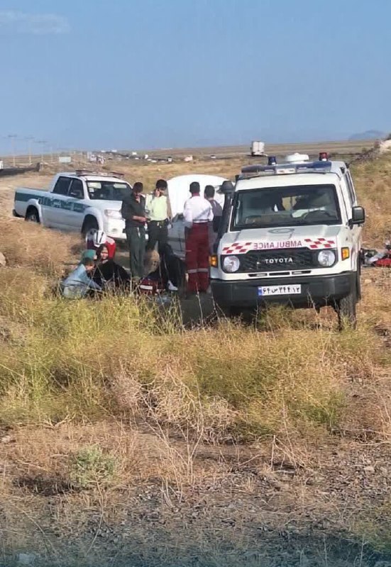 عطار نیوز، اخبار نیشابور بزرگ: ♦️امدادرسانی به حادثه انحراف از جاده یک دستگاه پژو پارس در محور #نیشابور به سبزوار🔹 صدر سلیمانی معاون مدیرعامل و رئیس جم