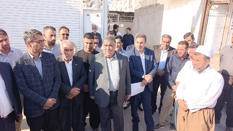 بازی دراز: 🔴 مدیرکل بنیاد مسکن کرمانشاه: مناقصه آسفالت کوچههای سرپلذهاب ظرف یک هفته آغاز میشود🔹 مدیرکل بنیاد مسکن استان کرمانشاه