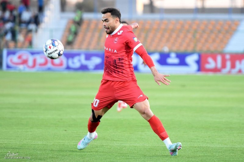 دیده بان ایران: ✅ چراغ سبز پرسپولیس برای فروش اورونوف!🔹 حواشی اوستون اورونوف در تیم پرسپولیس به اوج خود رسیده و مهمترین موضوع را برای ای