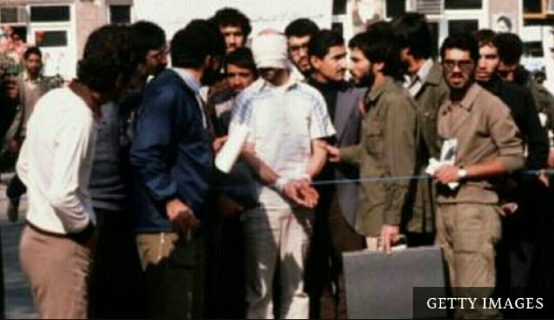 ردپای تاریخ: تصویری از تسخیر سفارت آمریکا 🆔 @Iran5History