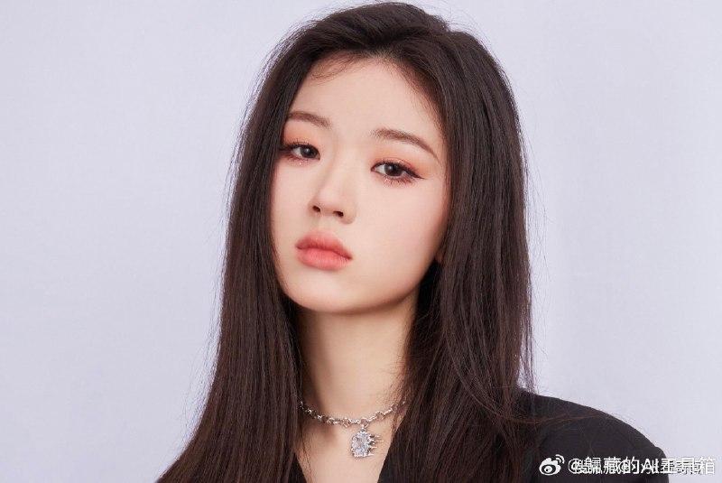 某些 SD 应用场景确实很成熟了，左边原图，右边生成的，没有换脸，没有局部重绘