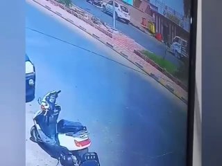 מעצר בינוני נגד פשע האשים בגניבת 9 אופנועים מאזורים מפוזרים ביו.link /alghade ertv, לעקוב אחרינו דרך התדירו…