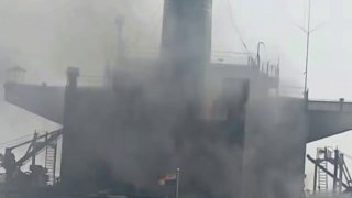 🎦 התמונות הראשונות של מכלית העל "אלגאיה" שניסתה לעבור בשטח האסור בדרום מיצר הורמוז ועברה תאונה.
