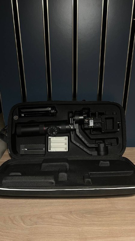 📸 Продаю стабилизатор Zhiyun Crane v2 — фото 1