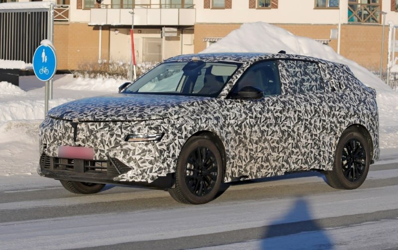 Lancia Gamma возвращается в формате кросс-купе

La...