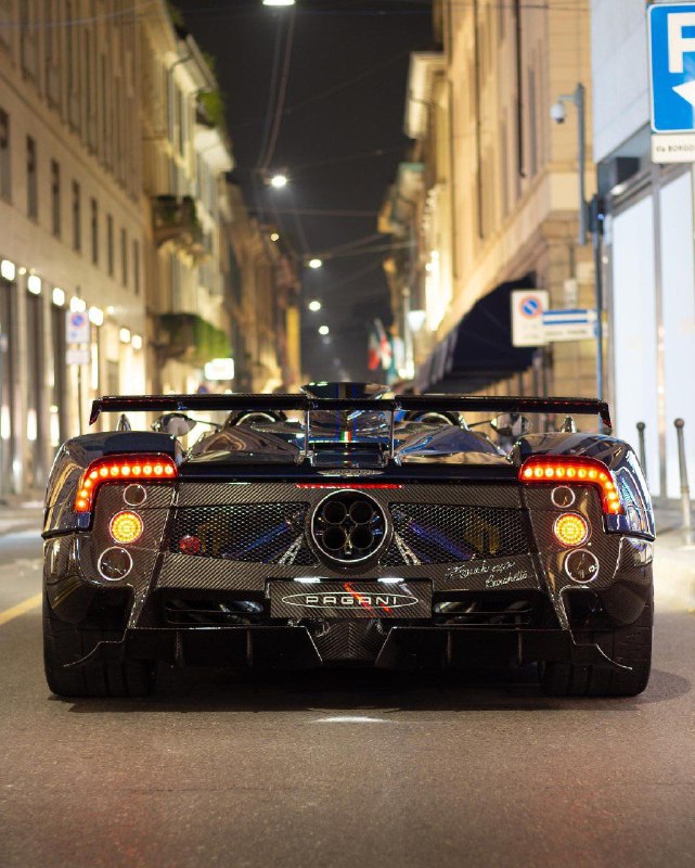 Pagani Zonda HP Barchetta 8