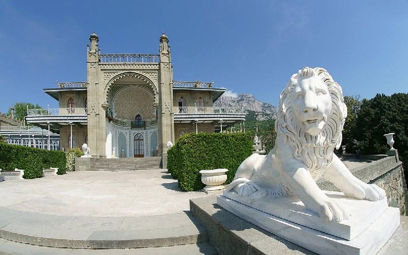 🏰 Воронцовский дворец строился по проекту англичанина Эдуарда Блора. ✔️По его проекту бы… — Ялтинское Экскурсионное Бюро