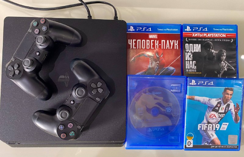 Продам Sony PlayStation 4 (PS4), 512 GB в отличном состоянии. — фото 1