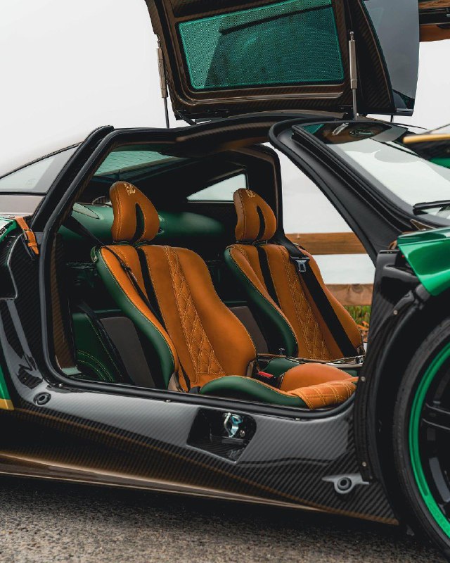 Pagani Huayra 4