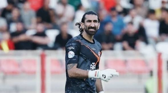 نقل و انتقالات فوتبال: 🌐 #لیگ_ایران 🇮🇷🚨⚽️ #فوری | شوک به تراکتور؛ بیرانوند سرباز شد! با اعلام معاون سازمان نظام وظیفه عمومی کشور، علیرضا بیرانو