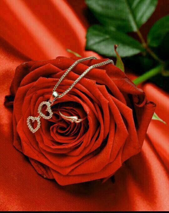 ♡عـشـ ᬸ💞ـق ابــ ᬸᮀ💞ـدی: مــا بــه آن گــل از وفــاے خــویــشــتــن دل بــســتــه ایــمــورنــه ایــن صــحــرا تــهے از لــالــهٔ ســیــراب نــیـ