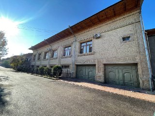 Продаётся срочно. Свой дом участок Алмазарском районе.Мойарик 3 проезд